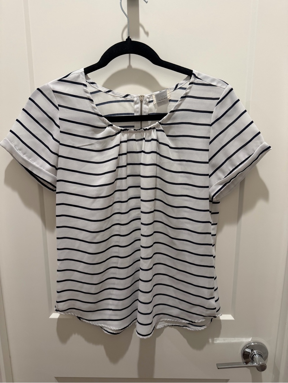 Women's White and Navy Striped Short Sleeve Top